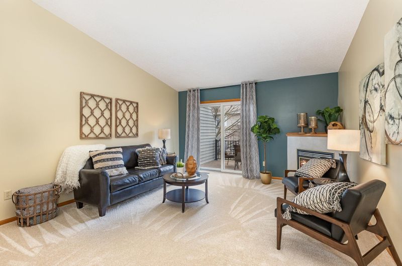 13017 Penn Ave S, Burnsville, MN 55337