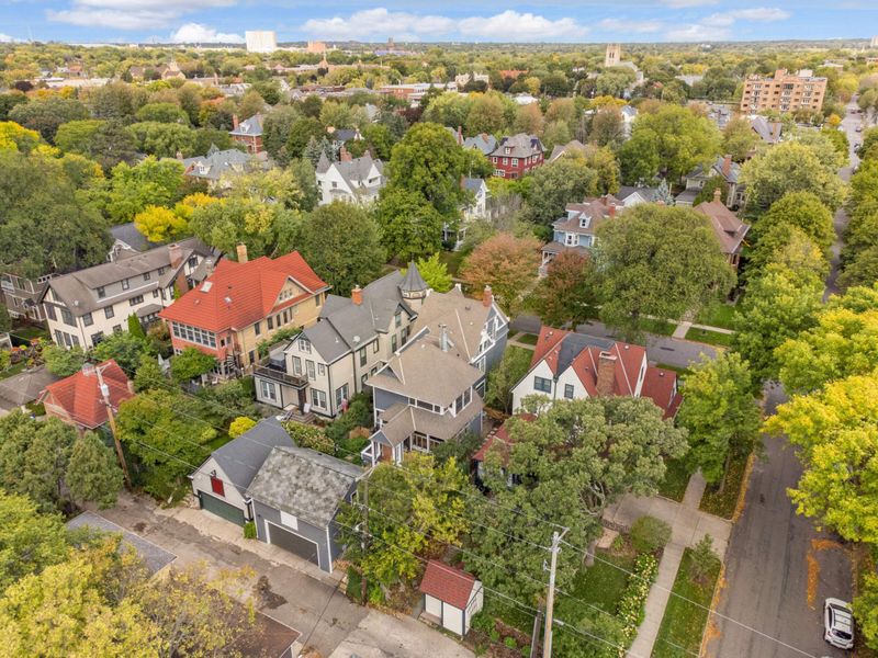 748 Goodrich Ave, Saint Paul, MN 55105