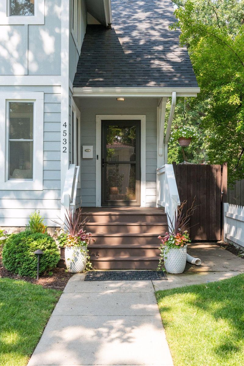 4532 Drew Ave S, Minneapolis, MN 55410