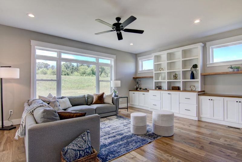 S9048 Chestnut Rd, Eau Claire, WI 54701