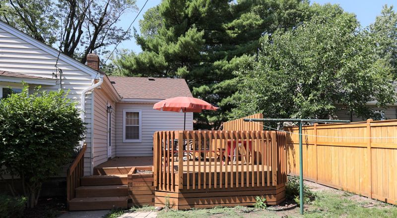 3253 Idaho Ave S, Saint Louis Park, MN 55426