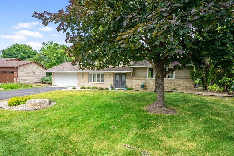 8908 29th Ave N, New Hope, MN 55427