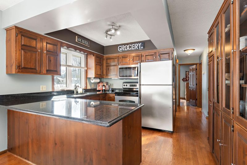 8035 102nd St NE, Monticello, MN 55362