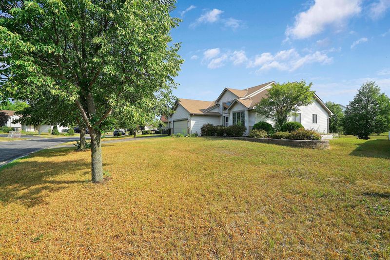 3551 Woodside Dr, Monticello, MN 55362