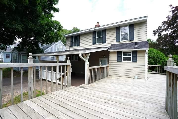 1862 Margaret St, Saint Paul, MN 55119