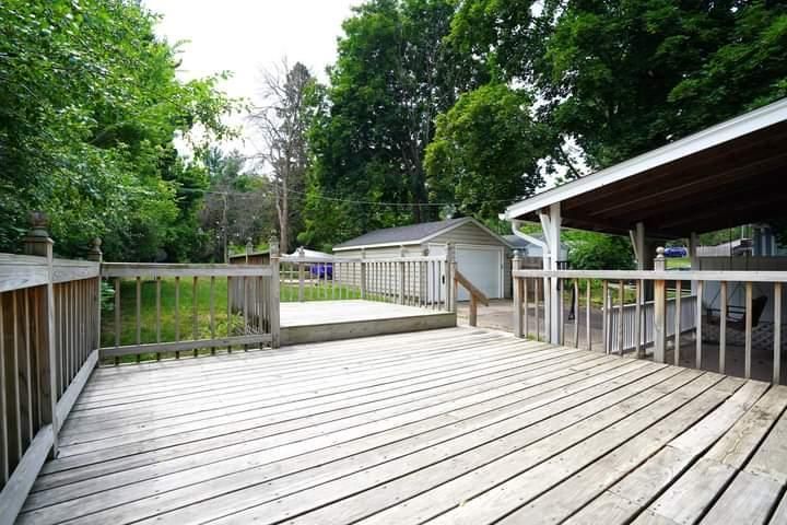 1862 Margaret St, Saint Paul, MN 55119
