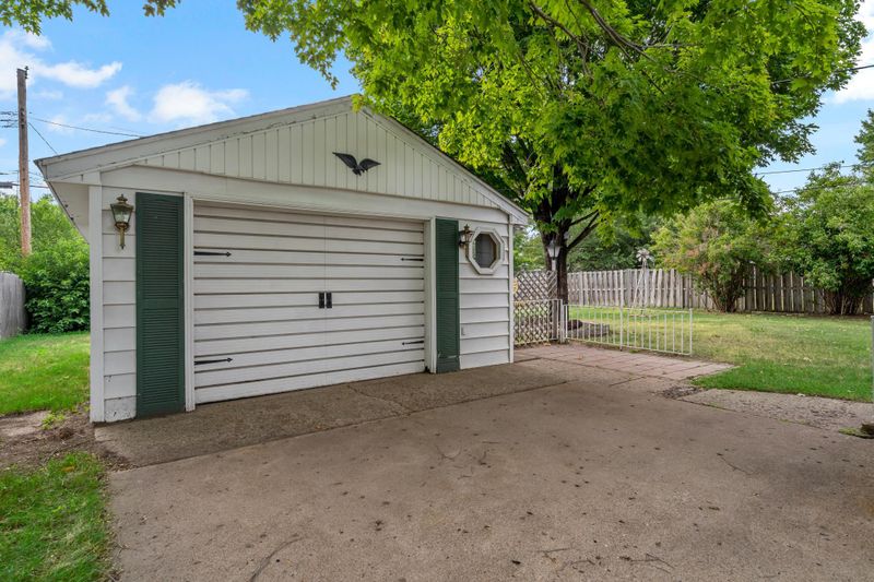 8432 14th Ave S, Bloomington, MN 55425