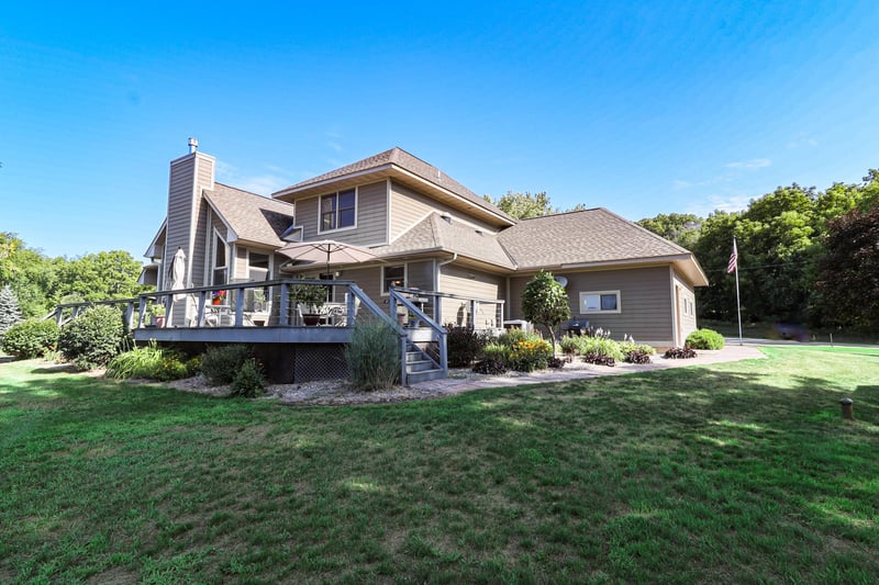 N867 385th St, Maiden Rock, WI 54750