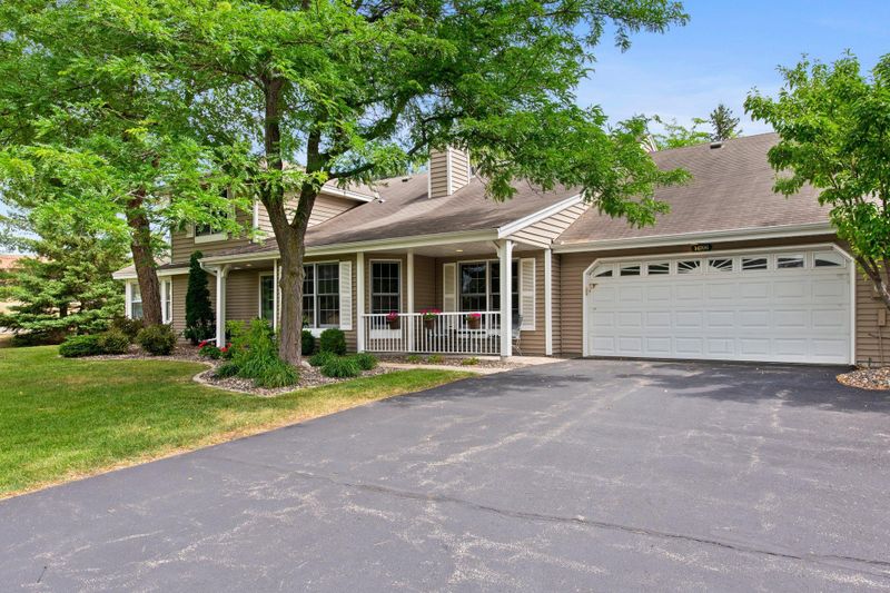 14706 Oak Run Ln, Burnsville, MN 55306