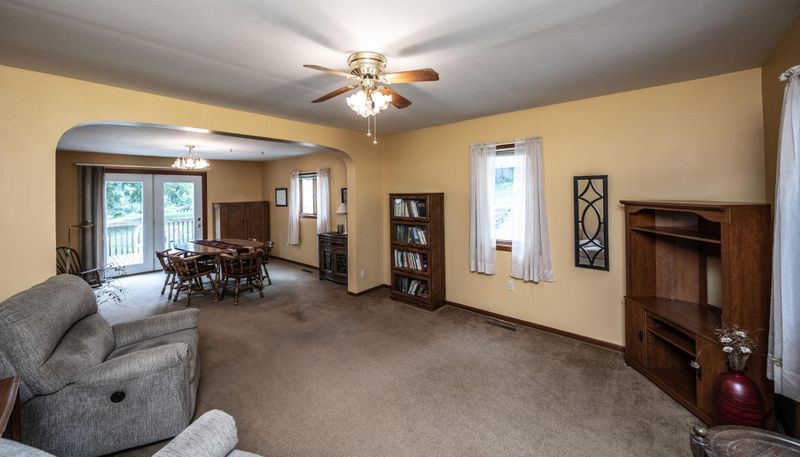 113 Forest Ave N, Dundas, MN 55019
