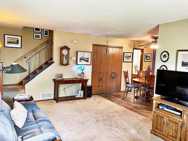 5959 Dellwood Ave, Shoreview, MN 55126