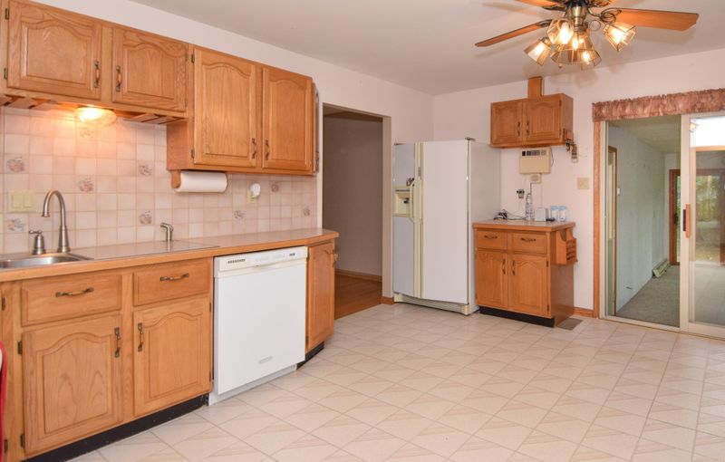 8360 Spring Lake Rd, Mounds View, MN 55112