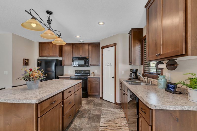 6798 22nd Street Loop N, Saint Cloud, MN 56303