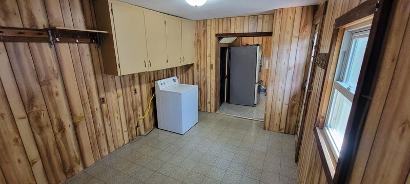 201 Lorrain St, Milroy, MN 56263