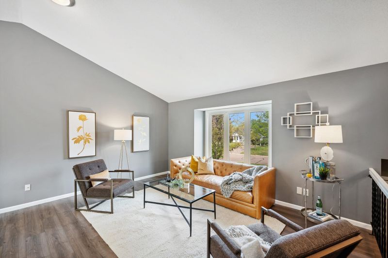 15755 Hallmark Pa, Apple Valley, MN 55124