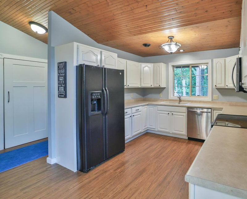 32400 Northwoods Ln, Breezy Point, MN 56472
