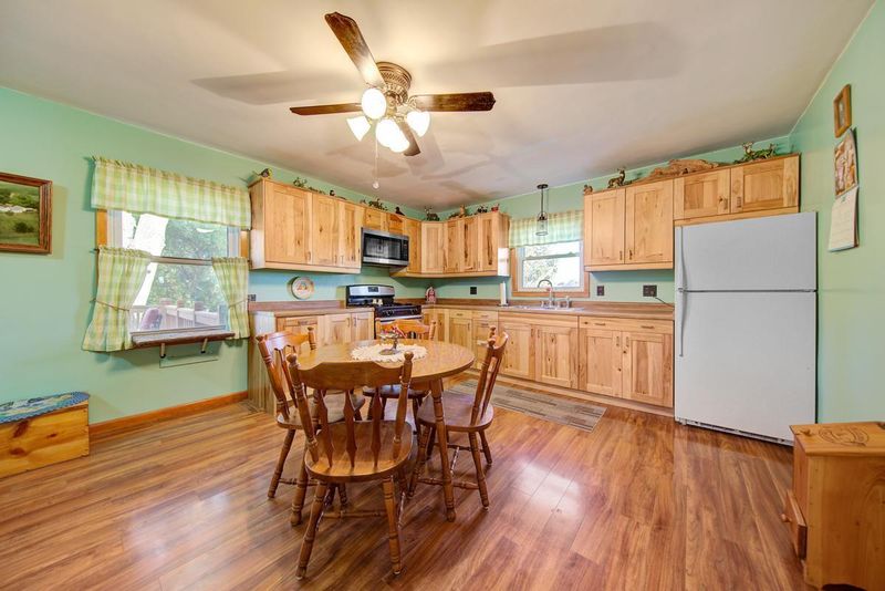 9811 130th St W, Montgomery, MN 56069