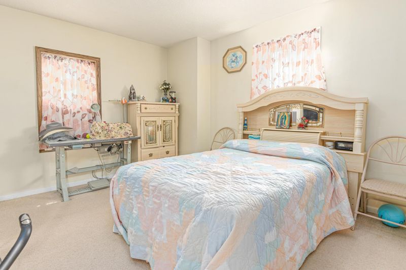 1504 Concord St S, South Saint Paul, MN 55075