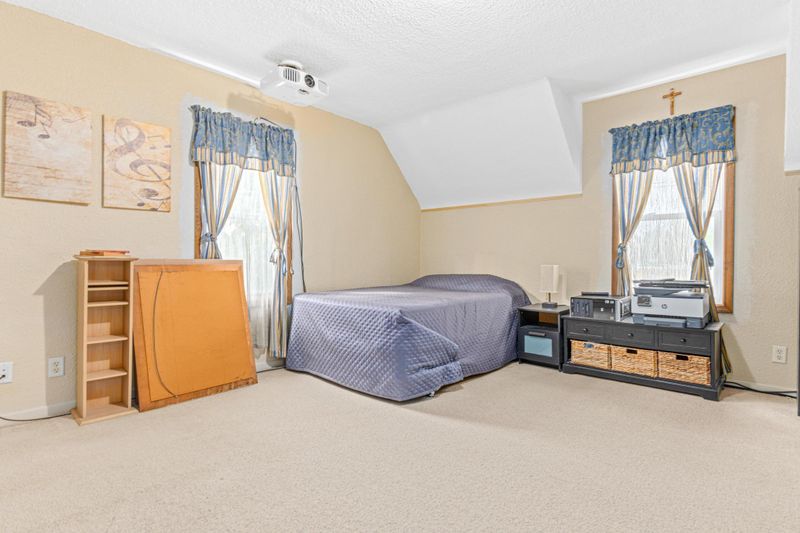 1504 Concord St S, South Saint Paul, MN 55075