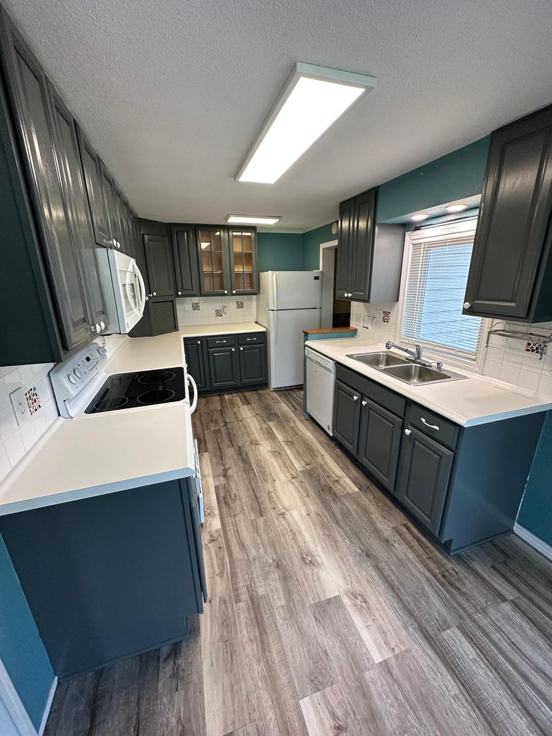 1001 Oak St, Karlstad, MN 56732