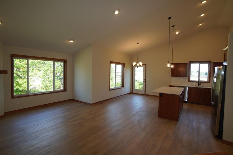 6248 209th St N, Forest Lake, MN 55025
