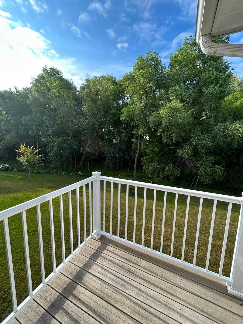 1415 Oriole Dr, Waconia, MN 55387