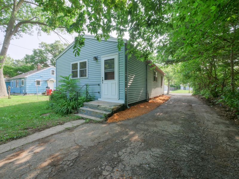 516 Park St, Alexandria, MN 56308