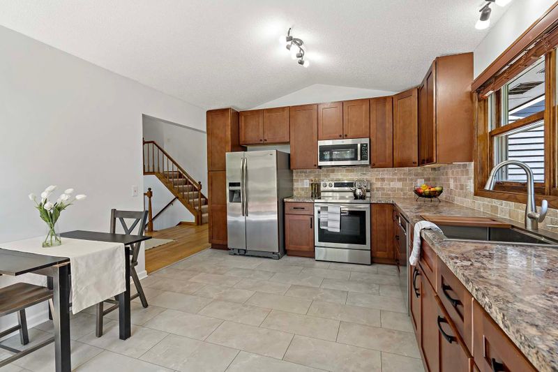 7007 Sandy Hook Cir, Chanhassen, MN 55317