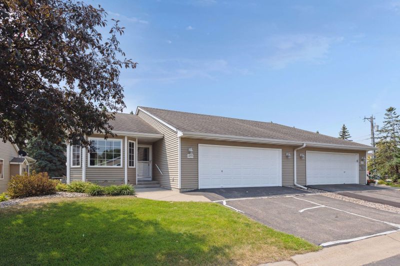 1455 Oriole Dr, Waconia, MN 55387