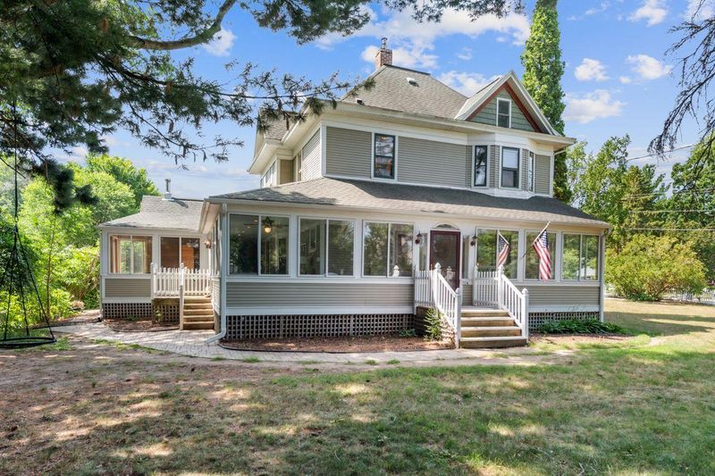 204 E State St, Dresser, WI 54009