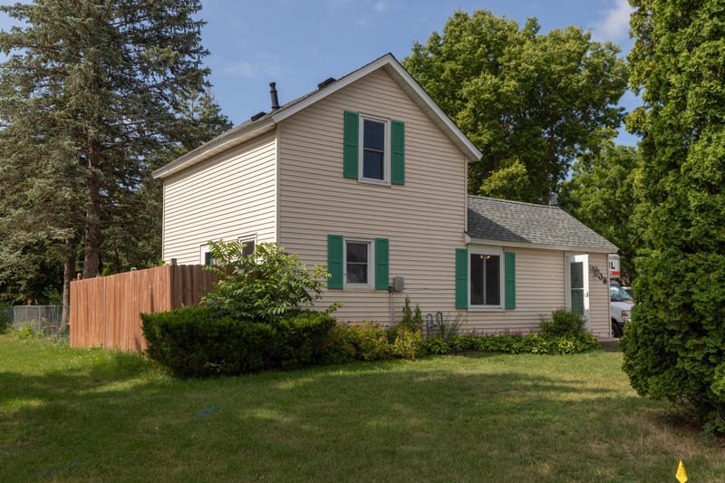 208 2nd Ave NE, Medford, MN 55049