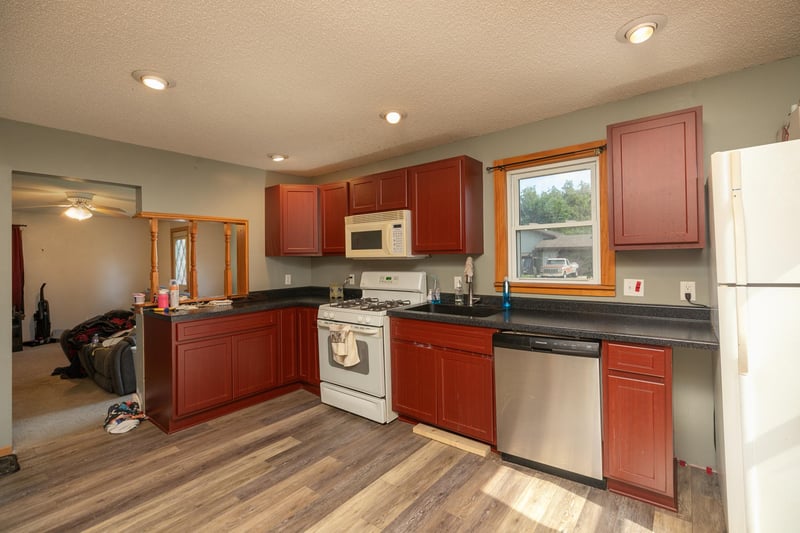 208 2nd Ave NE, Medford, MN 55049