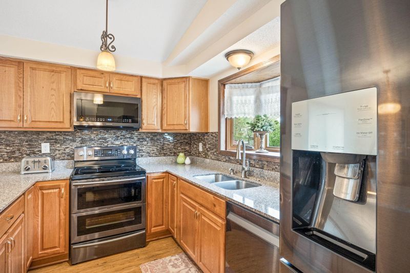 7667 Aldrich Cir N, Brooklyn Park, MN 55444