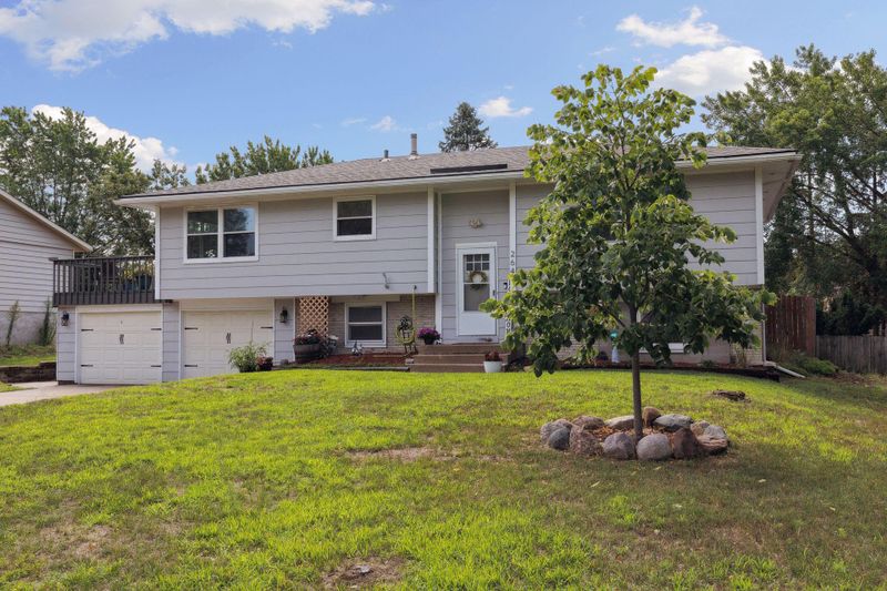 264 108th Ave NW, Coon Rapids, MN 55448