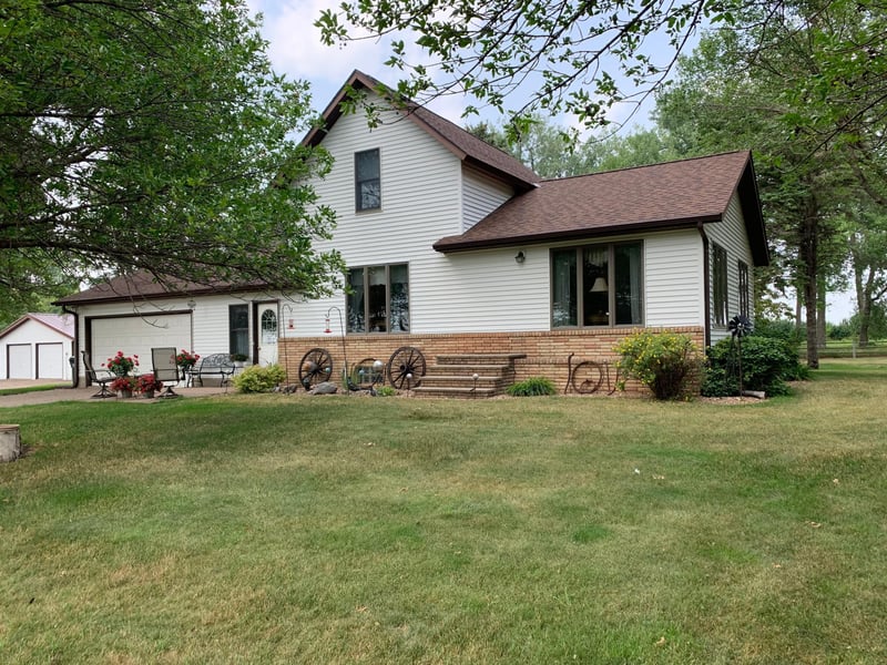 7852 142nd St SW, Raymond, MN 56282