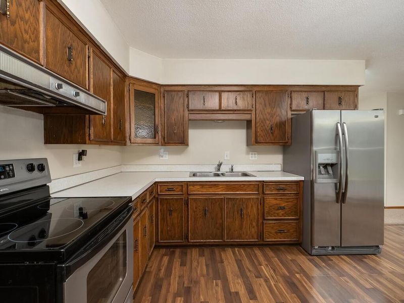 11541 Winnetka Ave N, Champlin, MN 55316