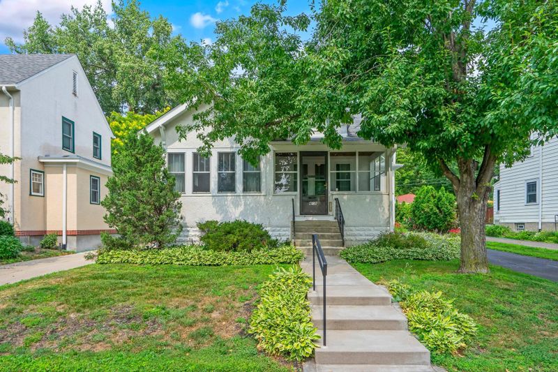418 Otis Ave, Saint Paul, MN 55104