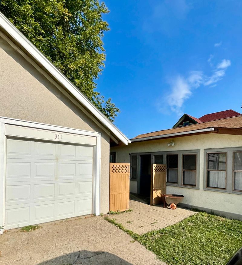 311 N 3rd St, Brainerd, MN 56401