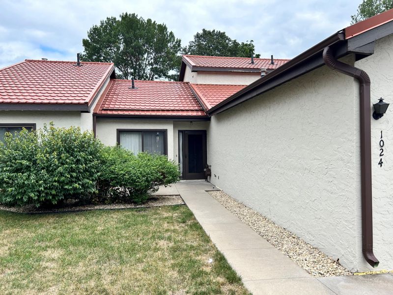 1024 109th Ave NE, Blaine, MN 55434