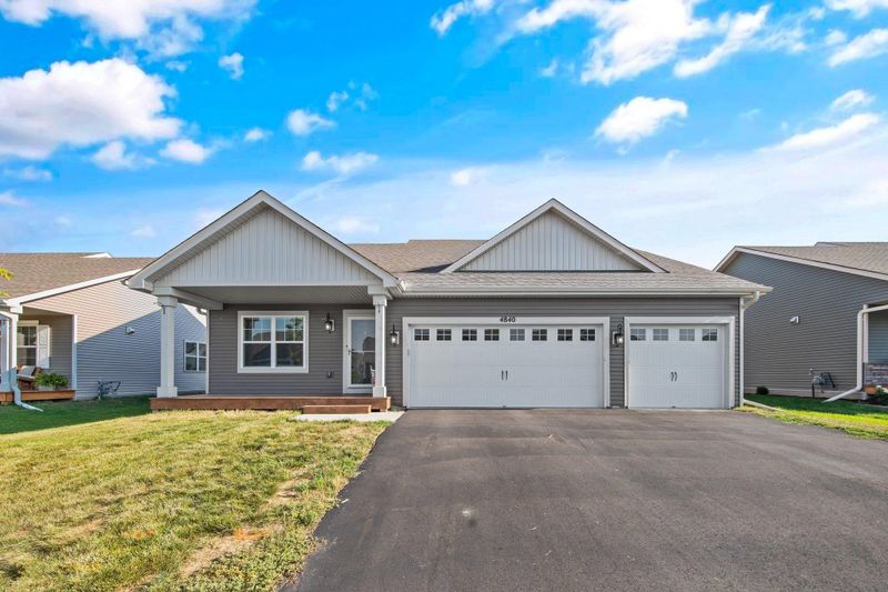 4840 162nd St N, Hugo, MN 55038
