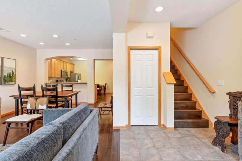6090 W 16th St #910, Saint Louis Park, MN 55416