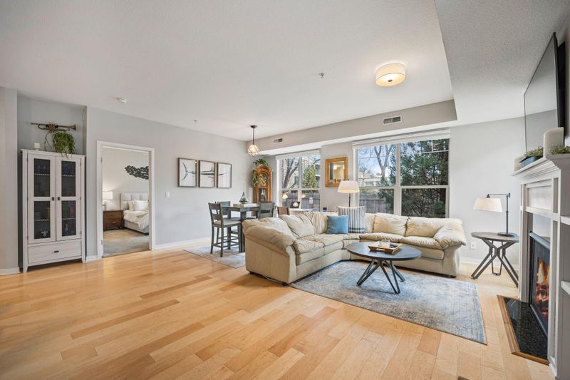 462 Ford Rd #101B, Saint Louis Park, MN 55426
