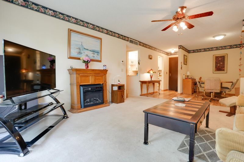 5140 W 102nd St #204, Bloomington, MN 55437