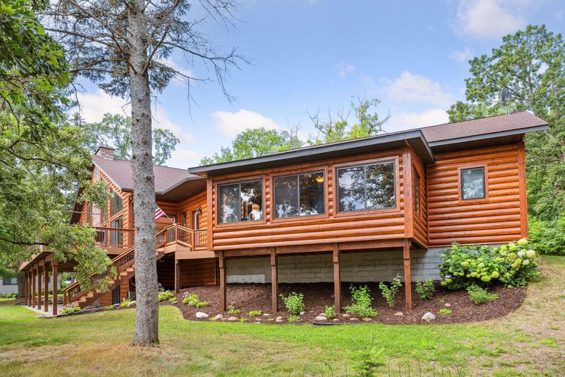 28647 Blue Lake Dr, Princeton, MN 55371