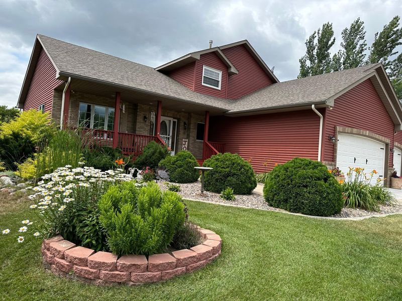 27918 121st St NW, Zimmerman, MN 55398