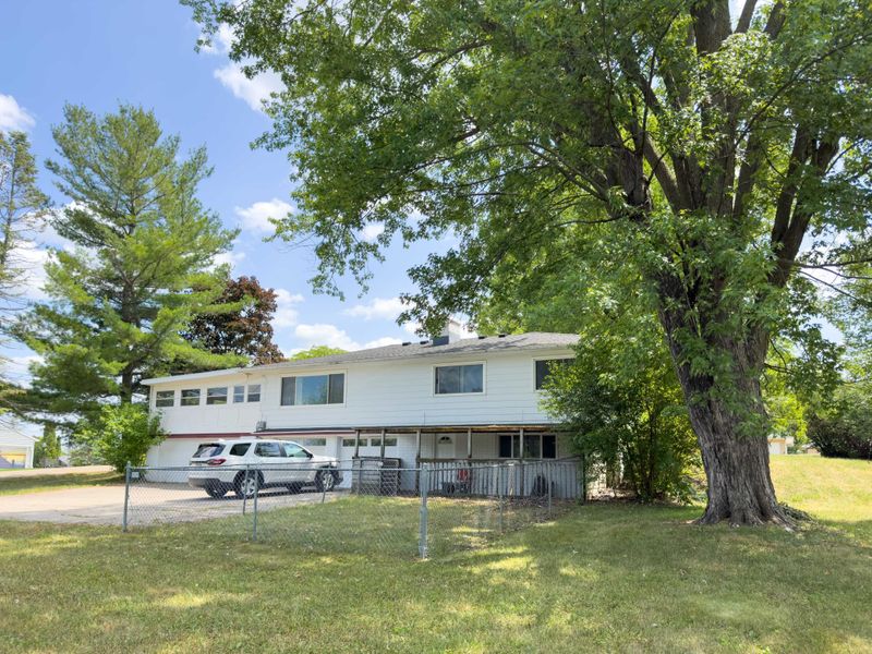 403 23rd St SW, Rochester, MN 55902