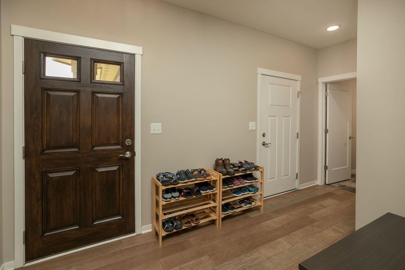 487 Panorama Cir NW, Rochester, MN 55901