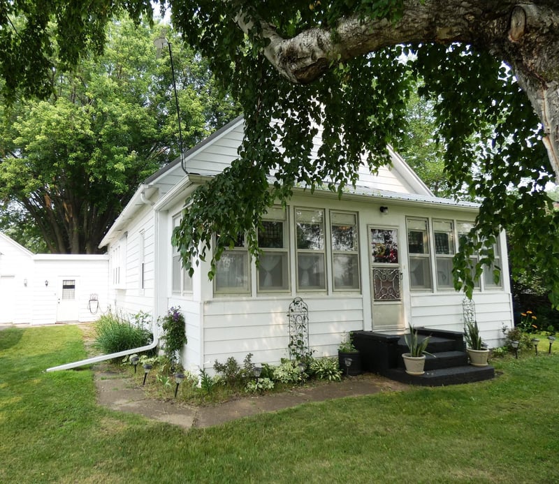 361 Hansen St, Iona, MN 56141
