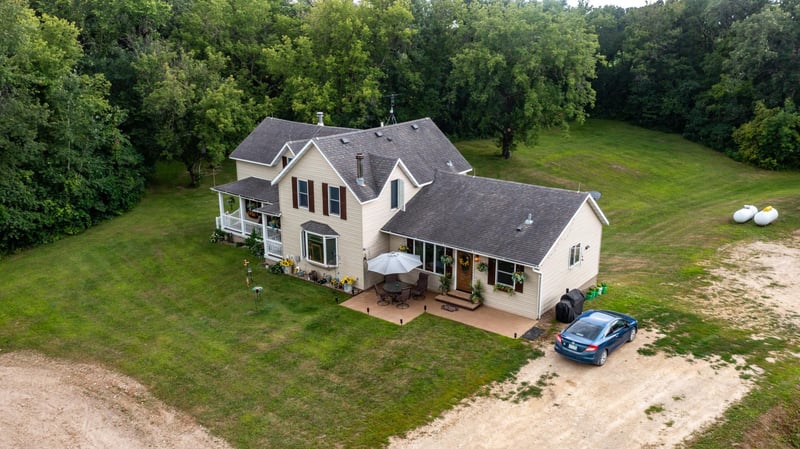 47352 County 43 Blvd, Zumbrota, MN 55992