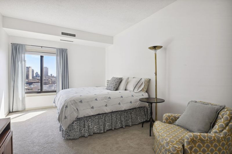 1235 Yale Pl #1108, Minneapolis, MN 55403